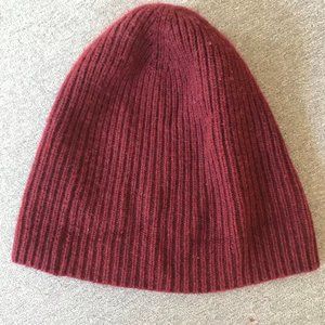 Uniqlo Cashmere Beanie - Burgundy Plum